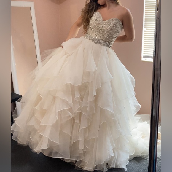 Mori Lee - Picture 3 of 3